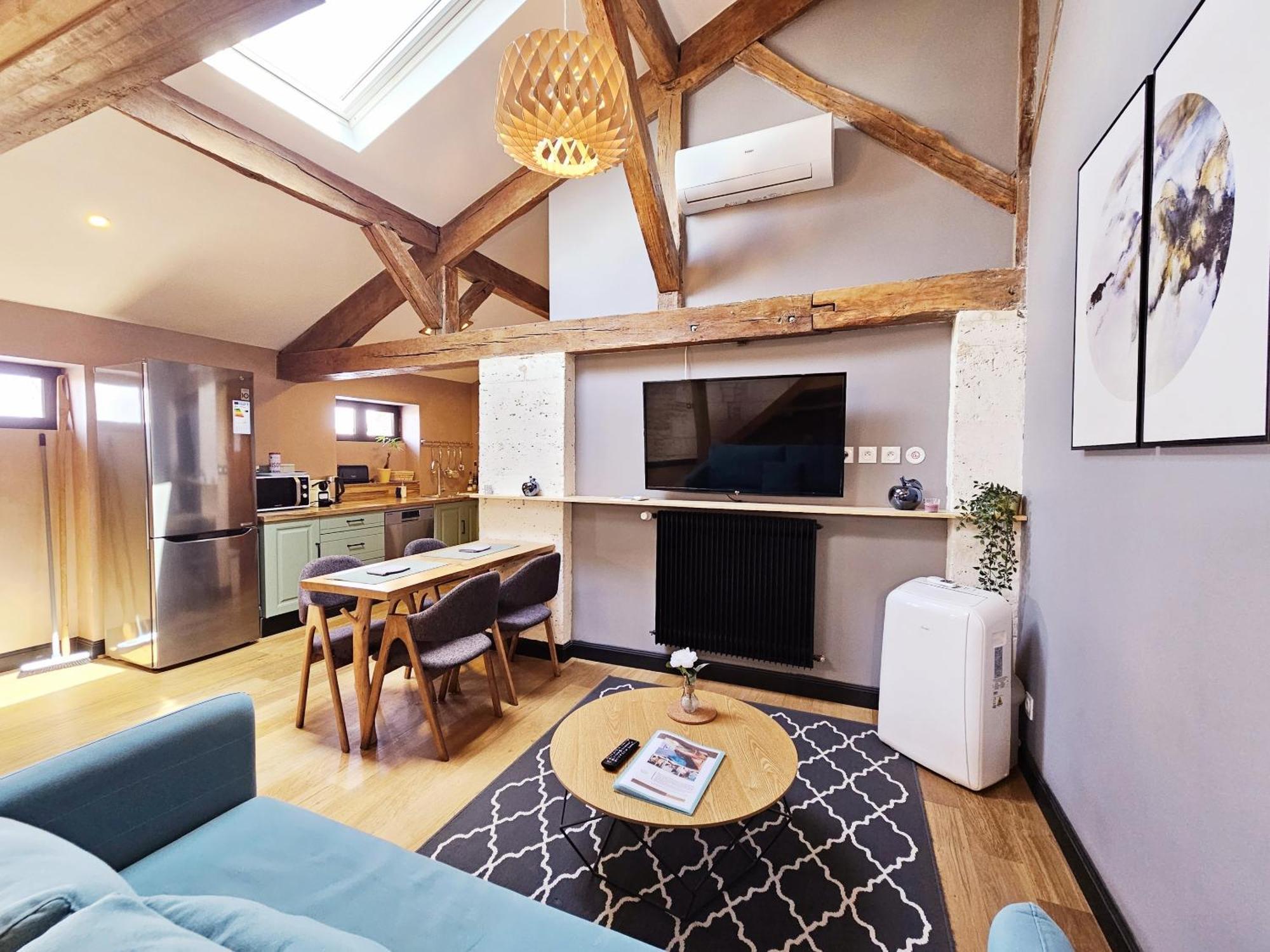 Meubles De L'Arsenal Coeur De Ville ! Angoulême Zimmer foto