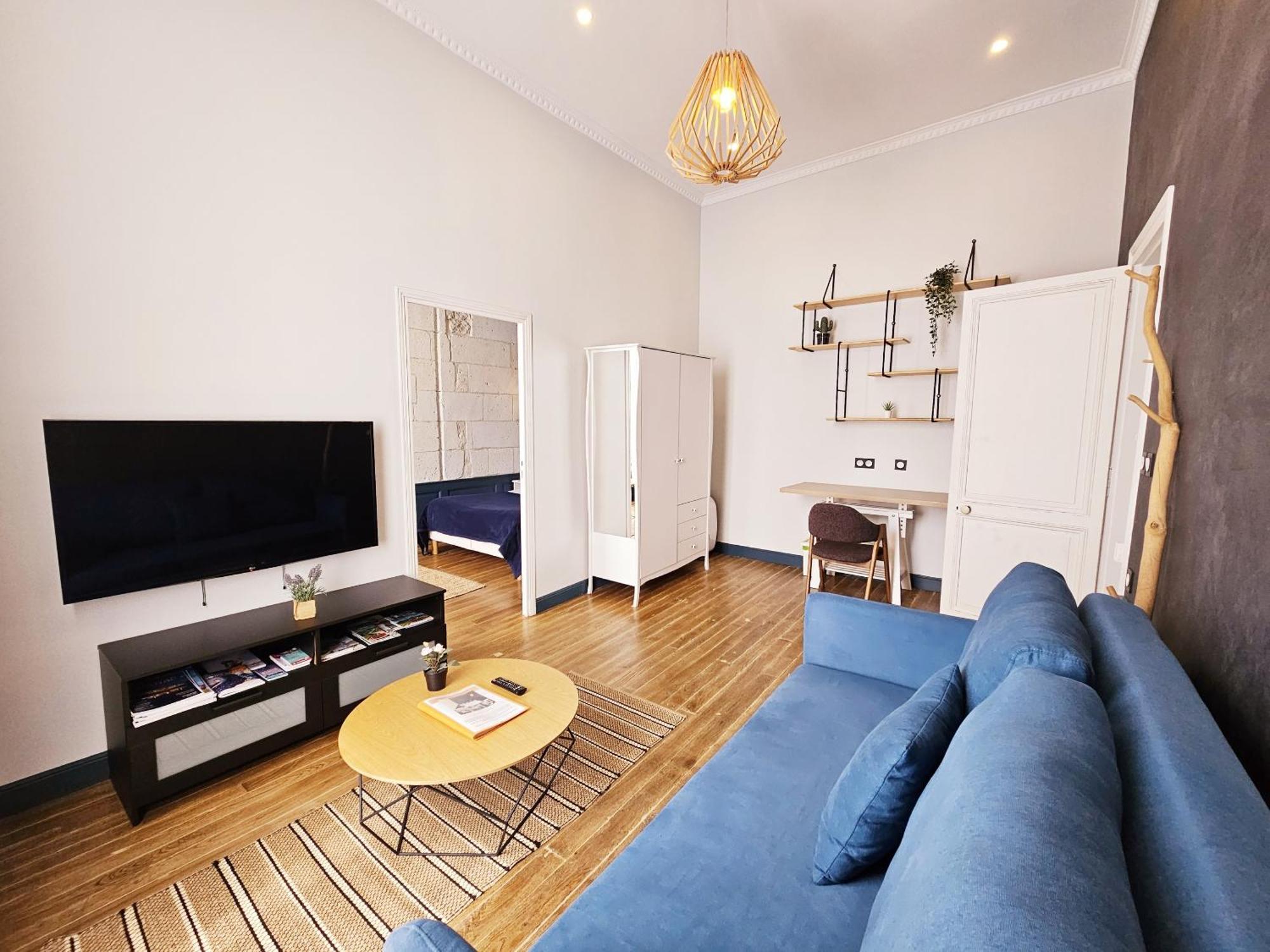 Meubles De L'Arsenal Coeur De Ville ! Angoulême Zimmer foto