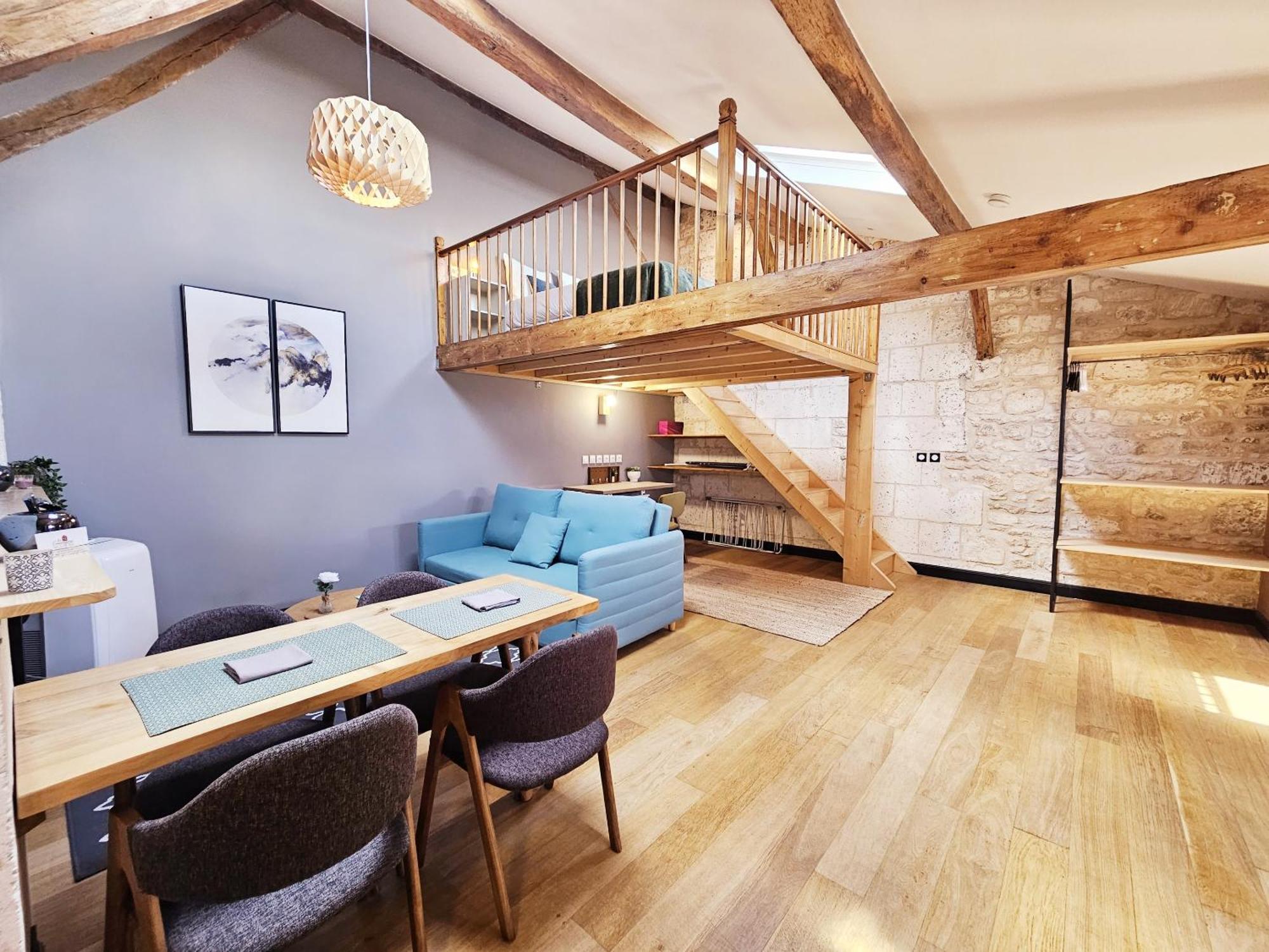 Meubles De L'Arsenal Coeur De Ville ! Angoulême Zimmer foto