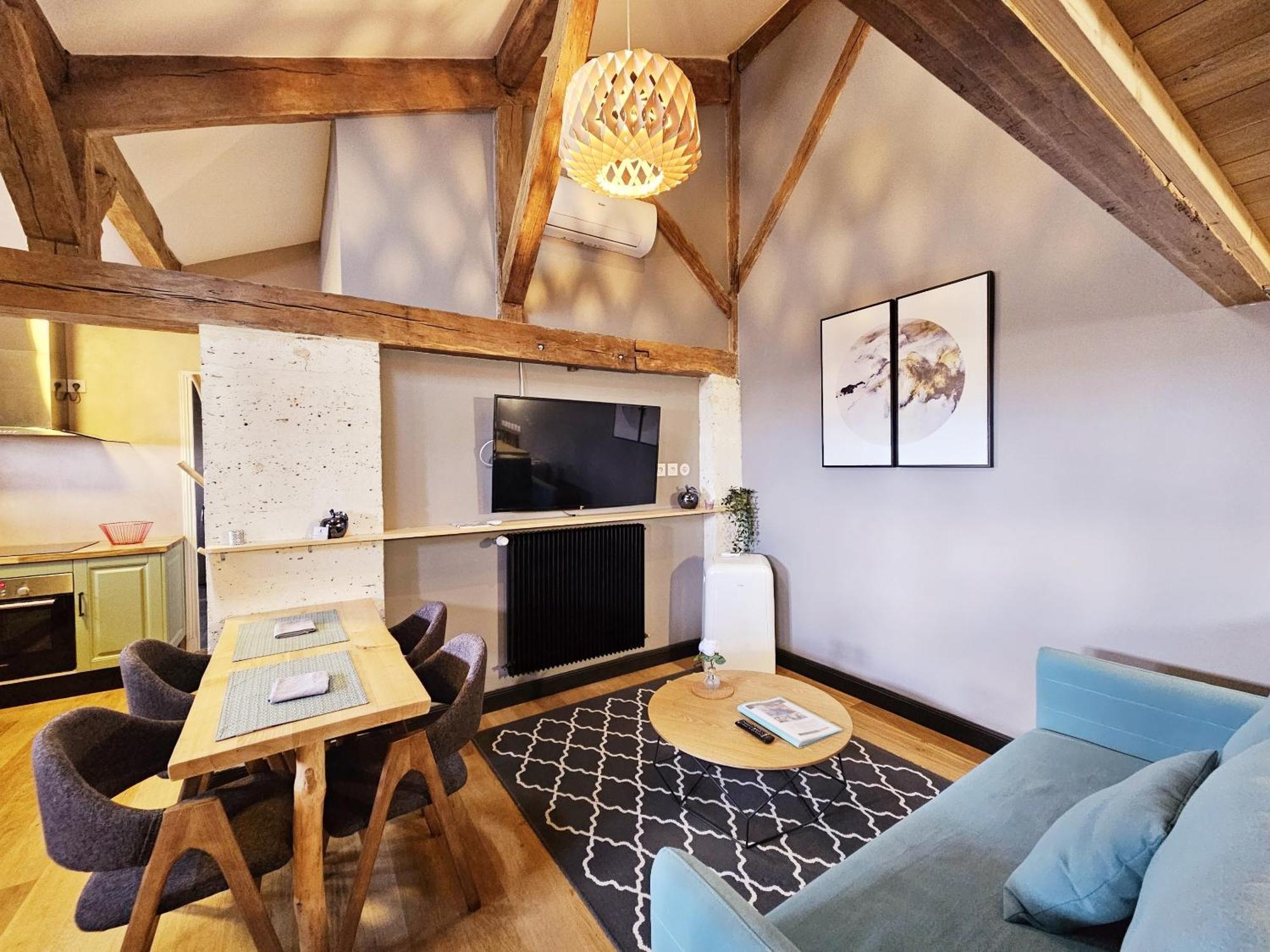 Meubles De L'Arsenal Coeur De Ville ! Angoulême Zimmer foto