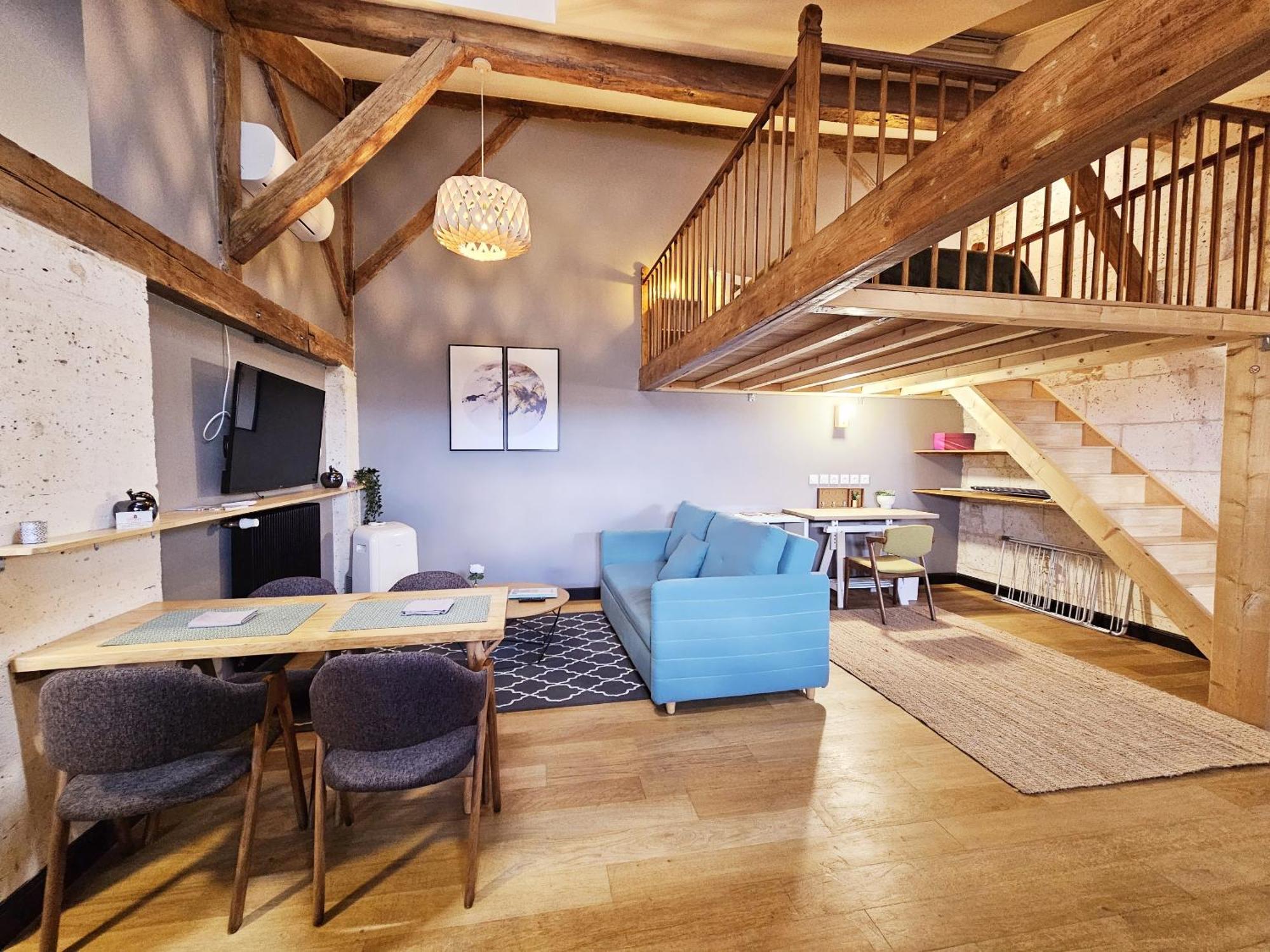Meubles De L'Arsenal Coeur De Ville ! Angoulême Zimmer foto