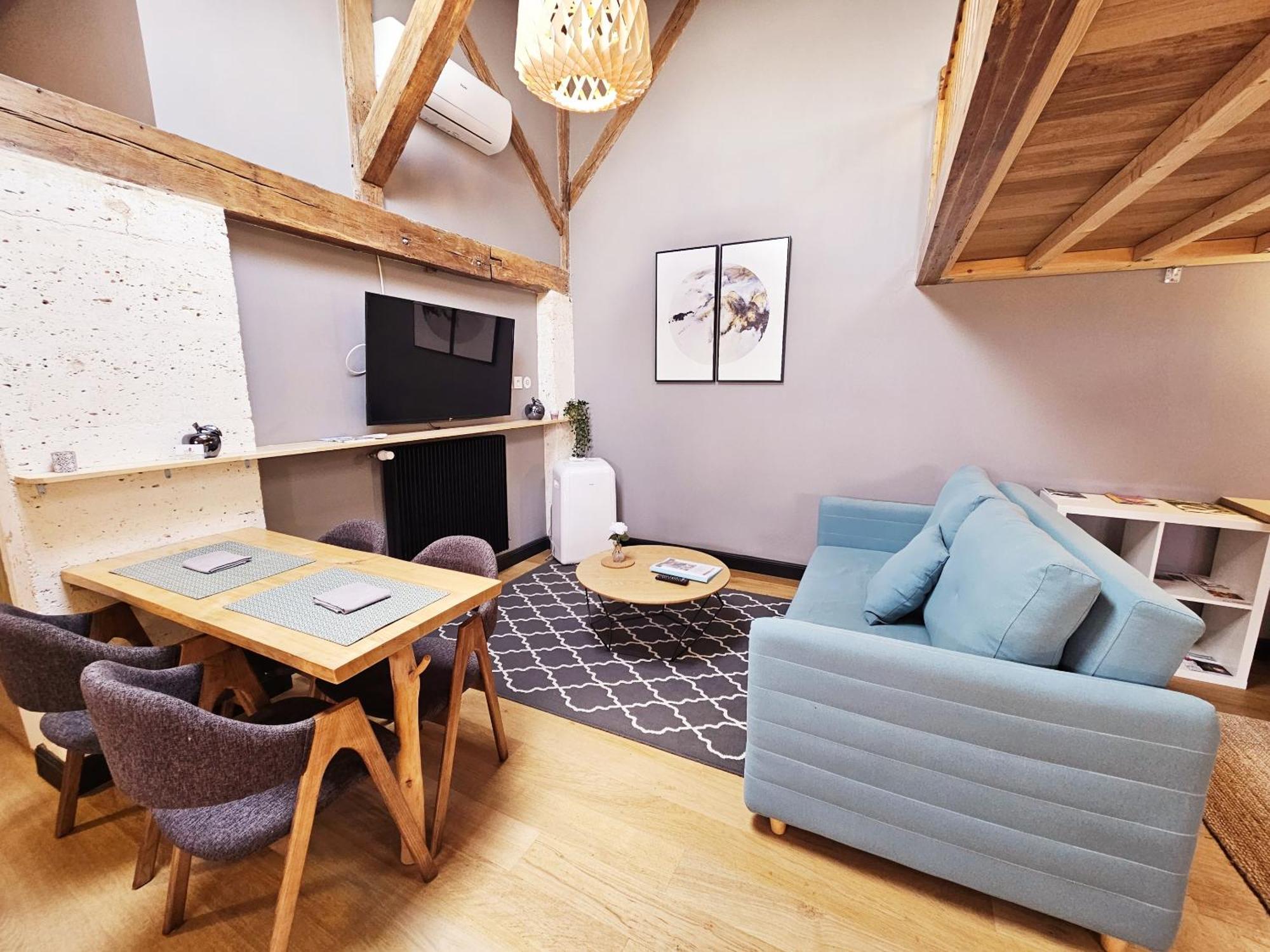 Meubles De L'Arsenal Coeur De Ville ! Angoulême Zimmer foto